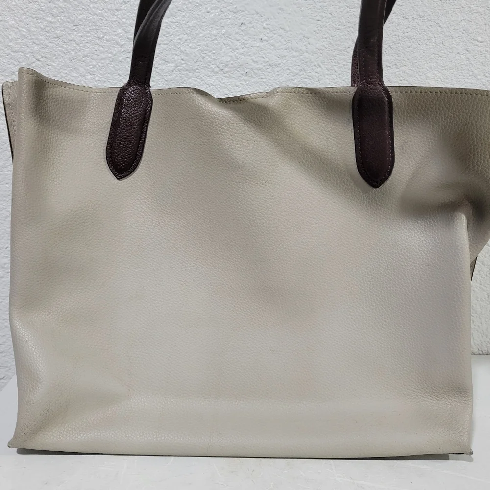 Coach Willow Tote Bag Colorblock With Signature Canvas Dove Gray C0692
